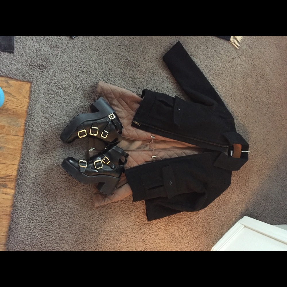 Soft black jacket - Picture 3 of 4